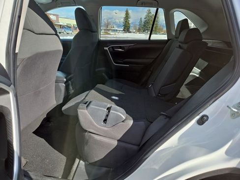 Used 2023 Toyota RAV4 XLE image 30