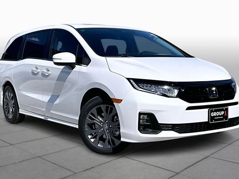 New 2026 Honda Odyssey Touring image 2