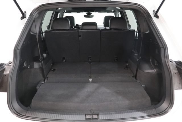 Used 2022 Volkswagen Tiguan SE R-Line FWD image 34