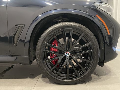 Used 2022 BMW X5 M50i w/ Premium Package image 11