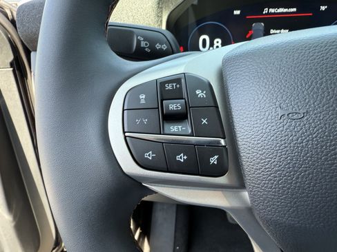 New 2025 Ford Explorer Active image 14