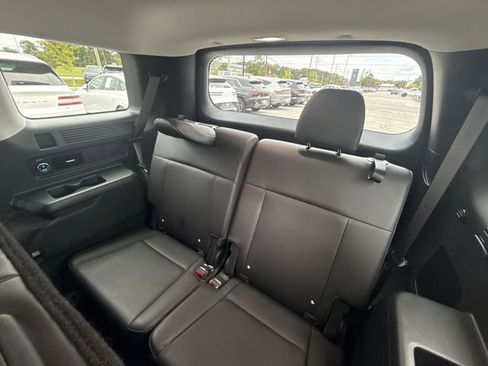 Certified 2024 Hyundai Santa Fe SEL FWD image 22