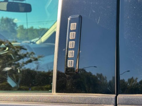 Used 2021 Ford F350 Lariat w/ Lariat Ultimate Package AWD/4WD image 20