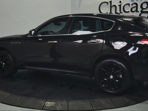 Used 2019 Maserati Levante AWD/4WD image 8