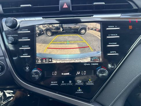 Used 2020 Toyota Camry XSE FWD image 23