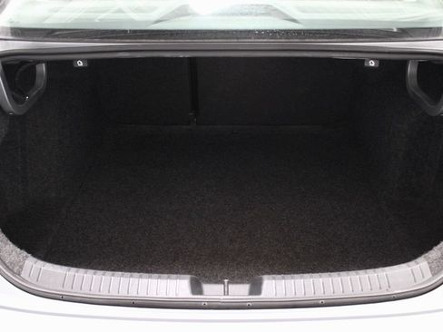 Used 2024 Volkswagen Jetta SE FWD image 14