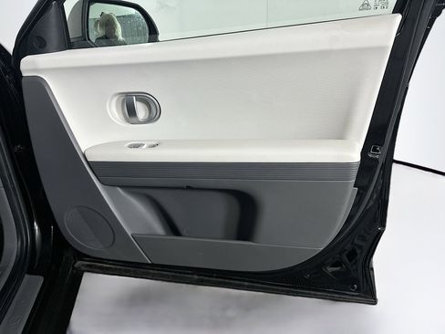 Used 2024 Hyundai Ioniq 5 SEL RWD image 33