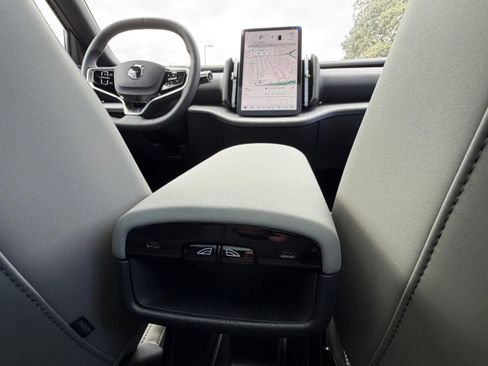 New 2026 Volvo EX30 Cross Country Ultra image 12