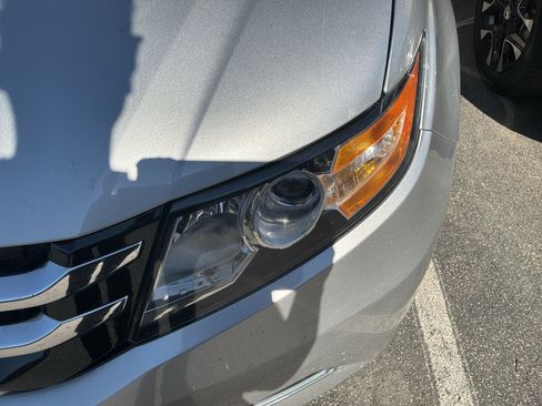 Used 2015 Honda Odyssey EX-L image 11