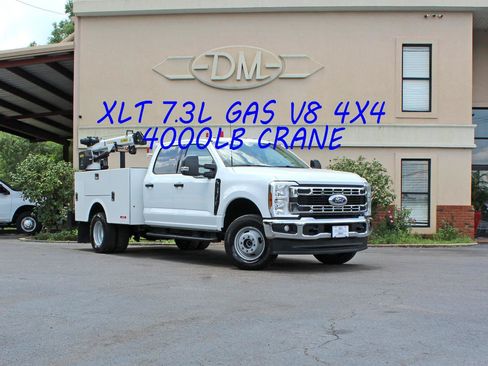 Used 2025 Ford F350 XLT AWD/4WD image 2