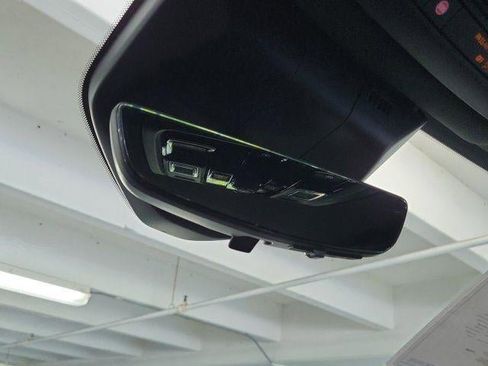 Certified 2025 Cadillac Escalade ESV Sport image 30