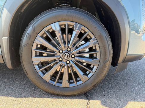 New 2026 Nissan Pathfinder SL image 10