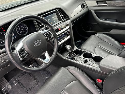 Used 2018 Hyundai Sonata Limited image 10