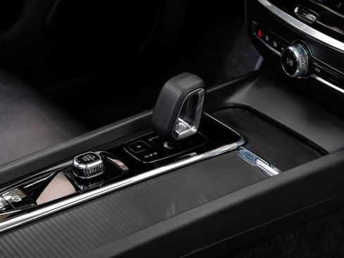 Used 2024 Volvo S60 B5 Core image 30