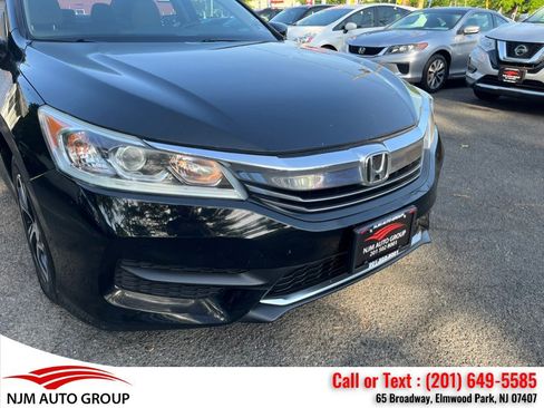 Used 2017 Honda Accord LX image 2