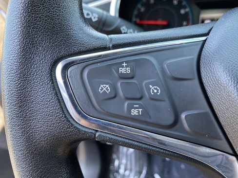 Used 2018 Chevrolet Malibu LT w/ LPO, Convenience Package 2 FWD image 16