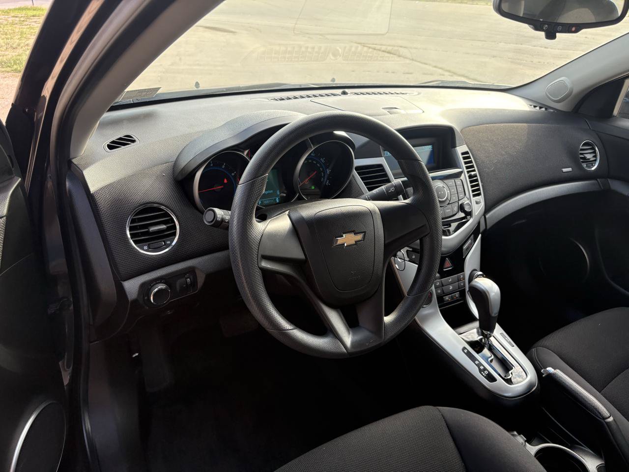 Used 2011 Chevrolet Cruze LT FWD image 45