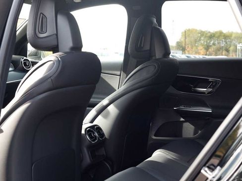 Used 2026 Mercedes-Benz GLC 300 GLC 300 image 24