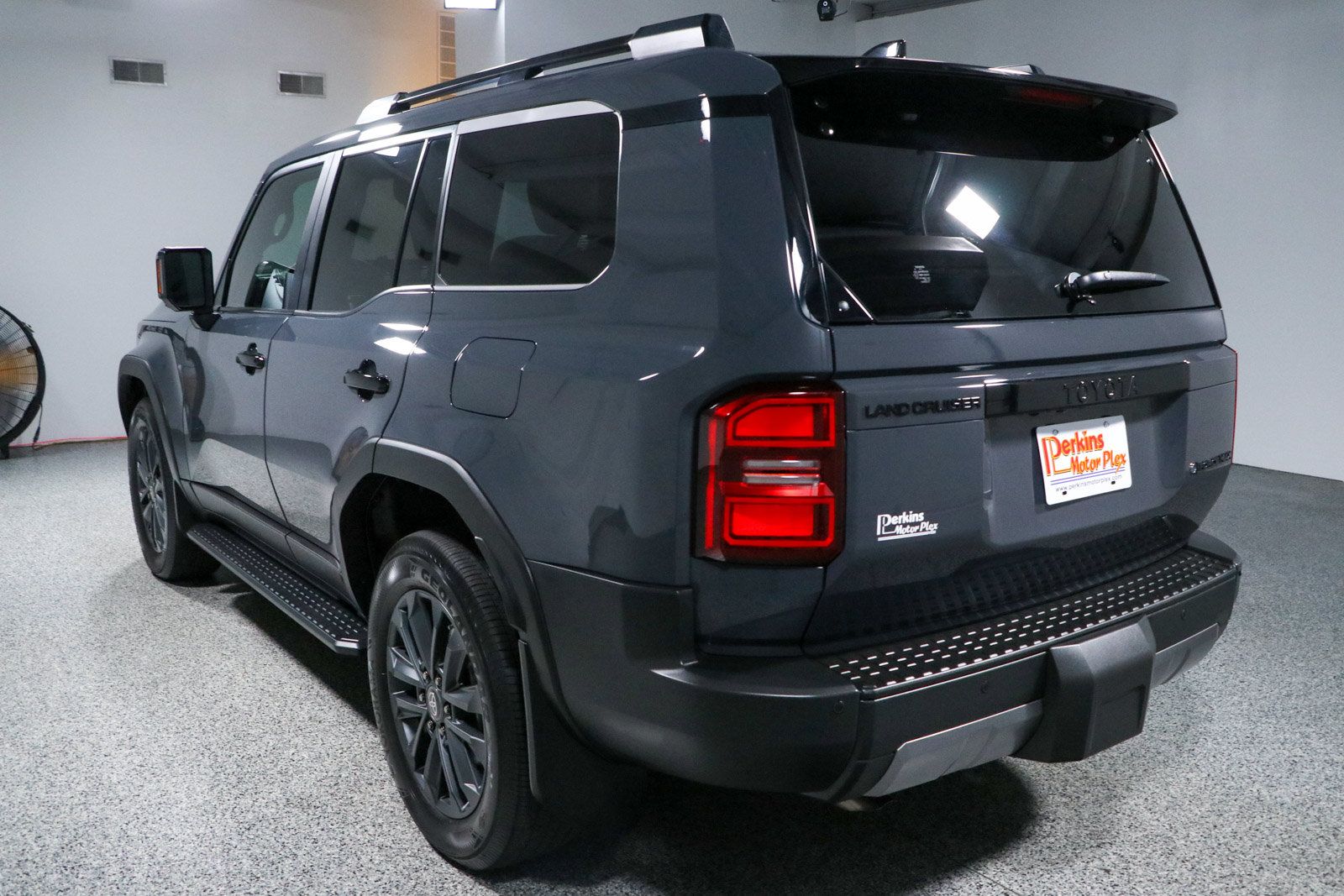 Used 2025 Toyota Land Cruiser w/ Premium Package AWD/4WD image 9