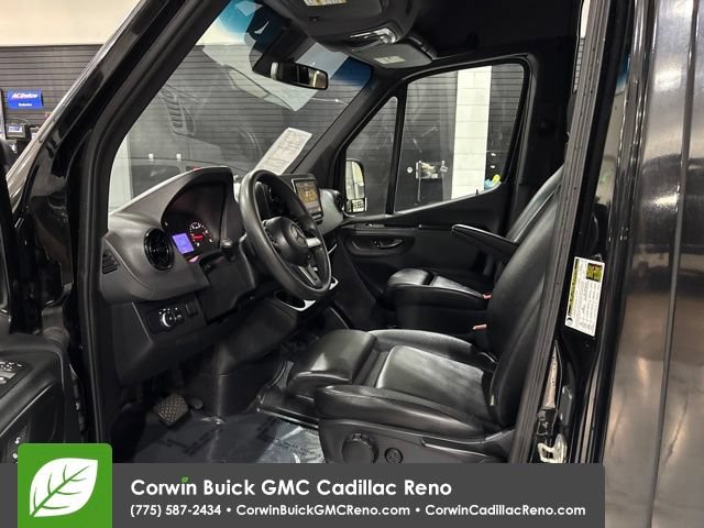 Used 2019 Mercedes-Benz Sprinter 2500 image 11