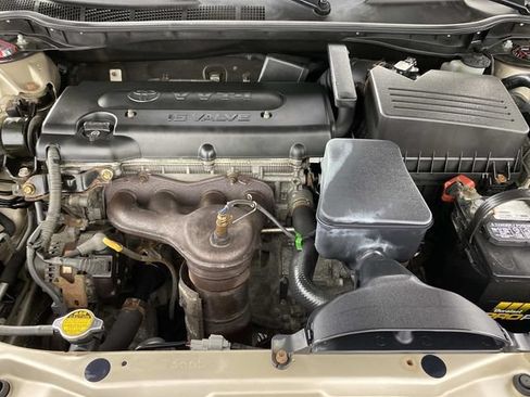 Used 2009 Toyota Camry LE FWD image 27