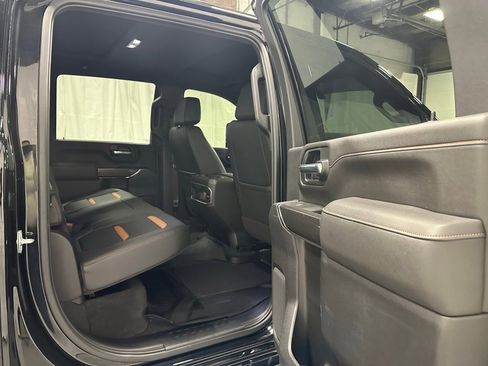 Used 2022 GMC Sierra 2500 AT4 image 51