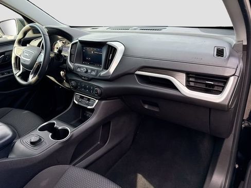 Used 2022 GMC Terrain SLE image 29