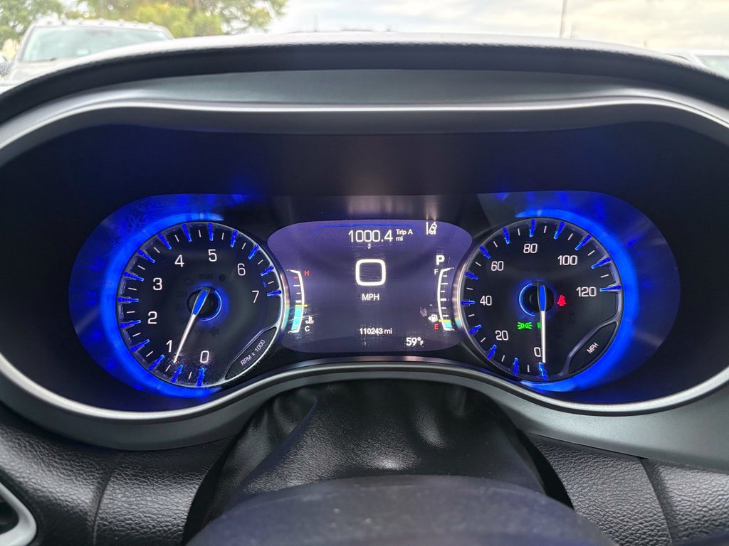 Used 2020 Chrysler Pacifica Touring w/ Advanced Safetytec Group FWD image 20