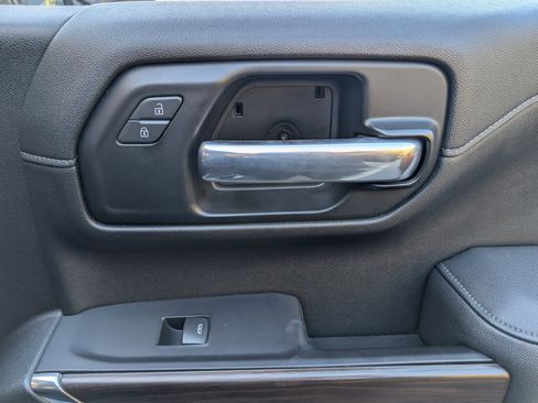 Used 2021 GMC Sierra 1500 SLT w/ SLT Premium Package image 21