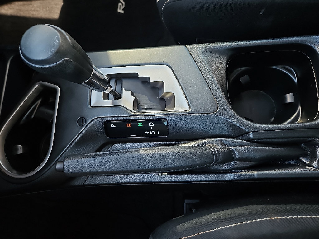 Used 2017 Toyota RAV4 XLE FWD image 24