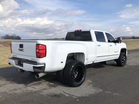 Used 2017 GMC Sierra 3500 Denali w/ Duramax Plus Package image 7