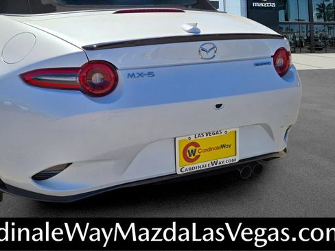 New 2026 MAZDA MX-5 Miata Club w/ Appearance Package RWD image 5