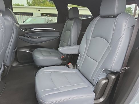 Used 2024 Buick Enclave Premium image 14