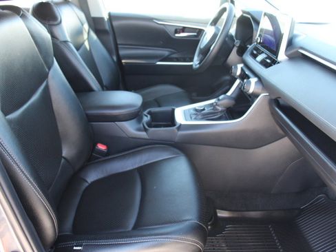 Certified 2024 Toyota RAV4 XLE w/ Convenience Package image 21