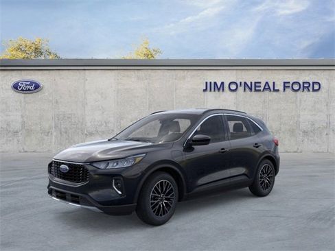 New 2023 Ford Escape SE image 1
