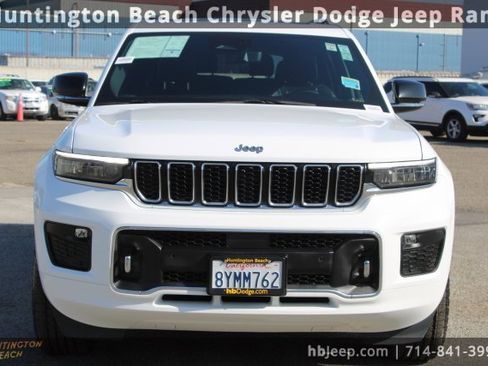 Used 2021 Jeep Grand Cherokee L Overland w/ Luxury Tech Group IV image 2