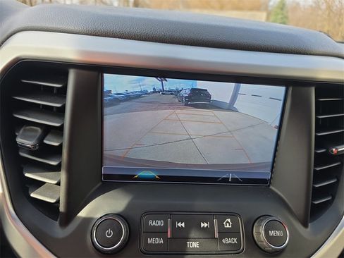 Used 2018 GMC Acadia SLT image 18