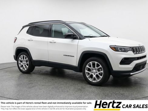 Used 2025 Jeep Compass Limited AWD/4WD image 1