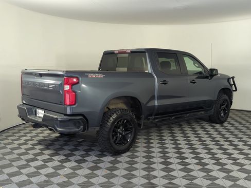 Used 2021 Chevrolet Silverado 1500 LT Trail Boss w/ Convenience Package II AWD/4WD image 6