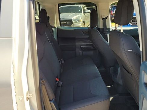 New 2025 Ford Maverick XL image 12