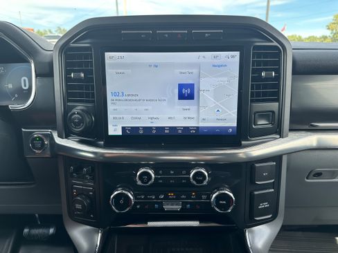 Used 2022 Ford F150 Lariat w/ Equipment Group 502A High AWD/4WD image 14