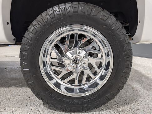 Used 2019 Chevrolet Silverado 1500 High Country image 20