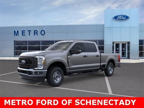 New 2026 Ford F250 XL w/ XL Chrome Package image 2