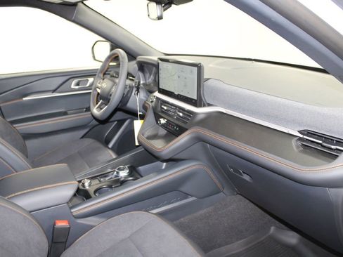 New 2026 Ford Explorer Tremor w/ Tremor Convenience Package image 30