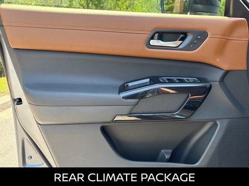 Certified 2026 Nissan Pathfinder Platinum FWD image 16