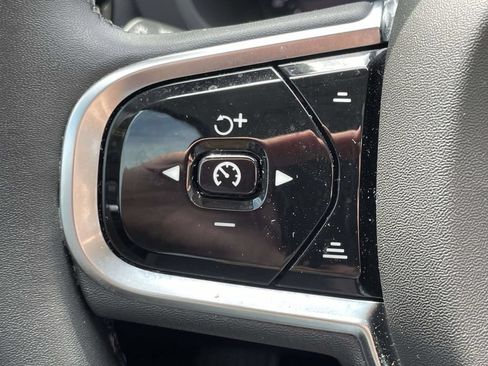 Used 2023 Volvo XC60 T8 Plus w/ Climate Package AWD/4WD image 31
