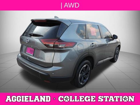 Certified 2024 Nissan Rogue SV AWD/4WD image 4