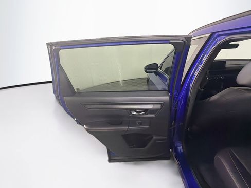 Used 2025 Nissan Sentra SV FWD image 27