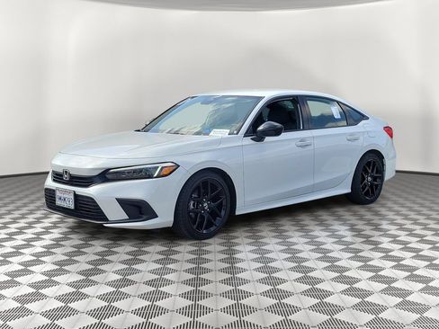 Certified 2024 Honda Civic Sport image 3