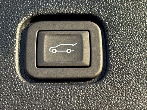 New 2025 Chevrolet Blazer EV LT w/ Super Cruise Package image 22